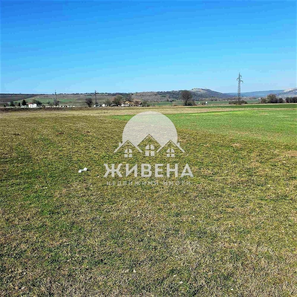 Building land Avren - photo 1