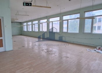 Commercial Premises Shumen (neighborhood Промишлена зона) - photo 1