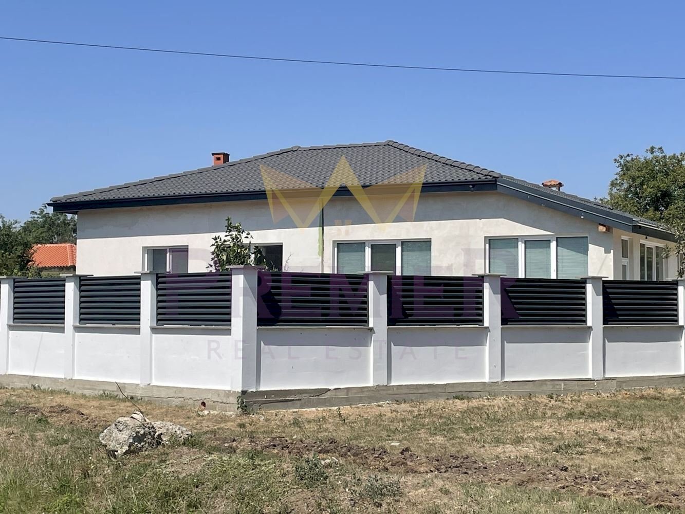 Independent house Balchik - photo 1