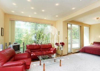 Independent house Varna - photo 1