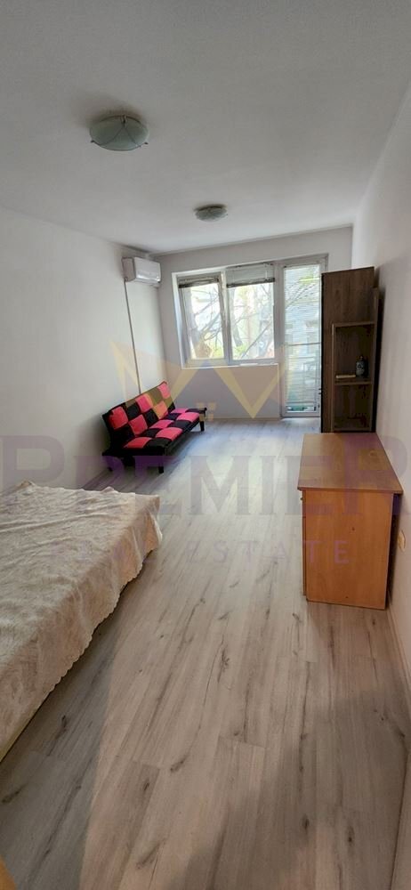 One-room apartment Varna (neighborhood Спортна зала) - photo 1