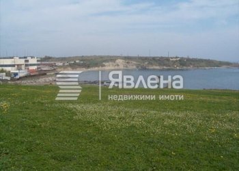 Building land Tsarevo - photo 1