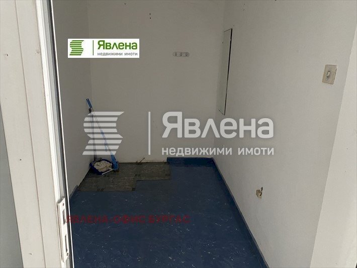 Negozio Burgas (zona Център) - foto 1