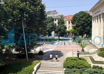 Four-room apartment Haskovo (neighborhood Център) - photo 1