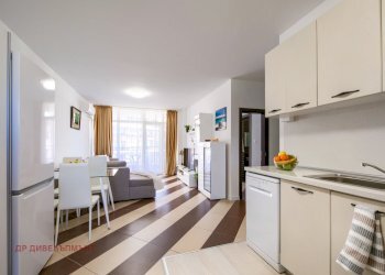 Apartment На самият плаж, Nesebar - photo 1