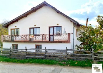 Independent house Gabrovo - photo 1