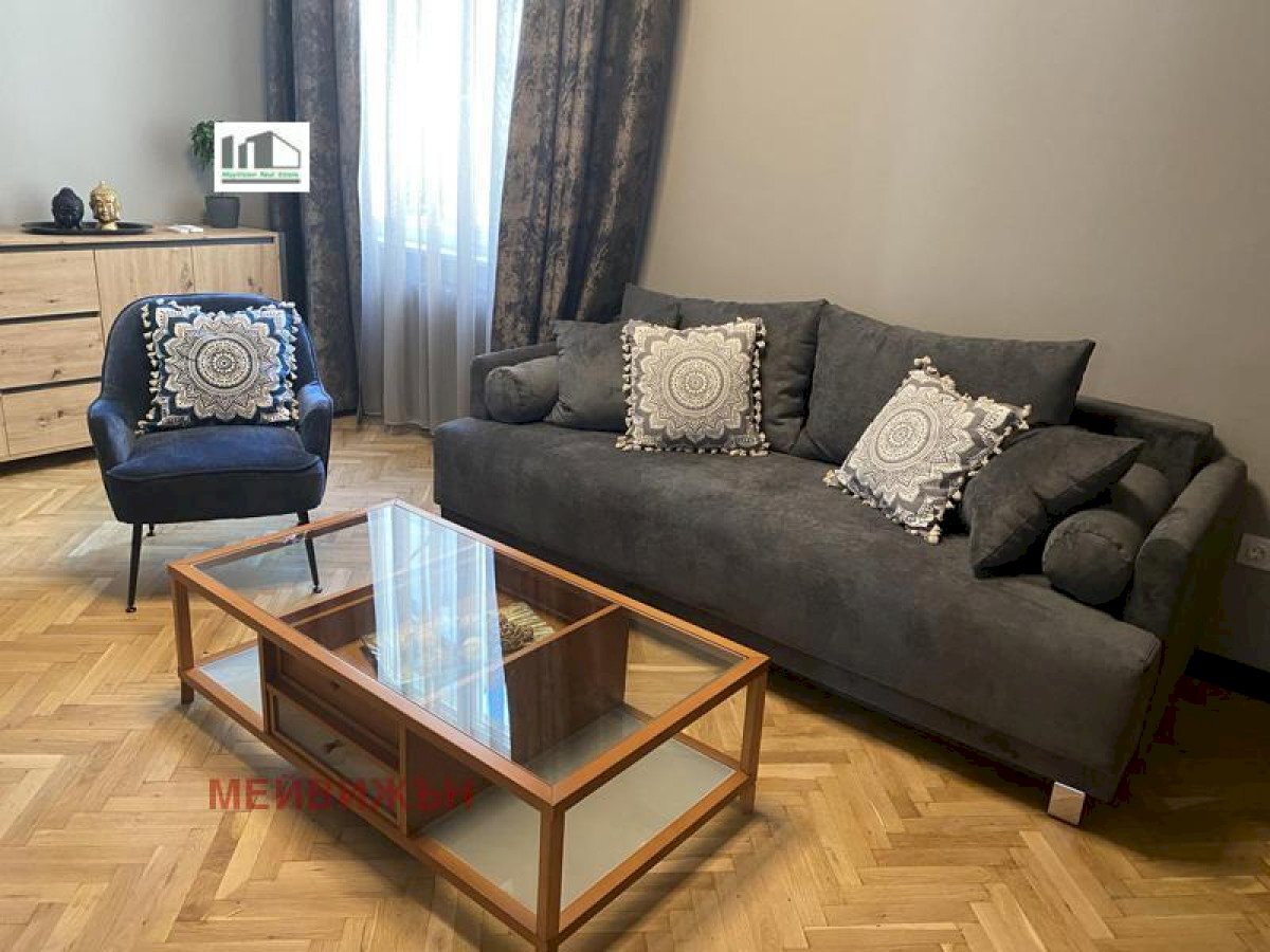Trilocale Център, Sofia - foto 1