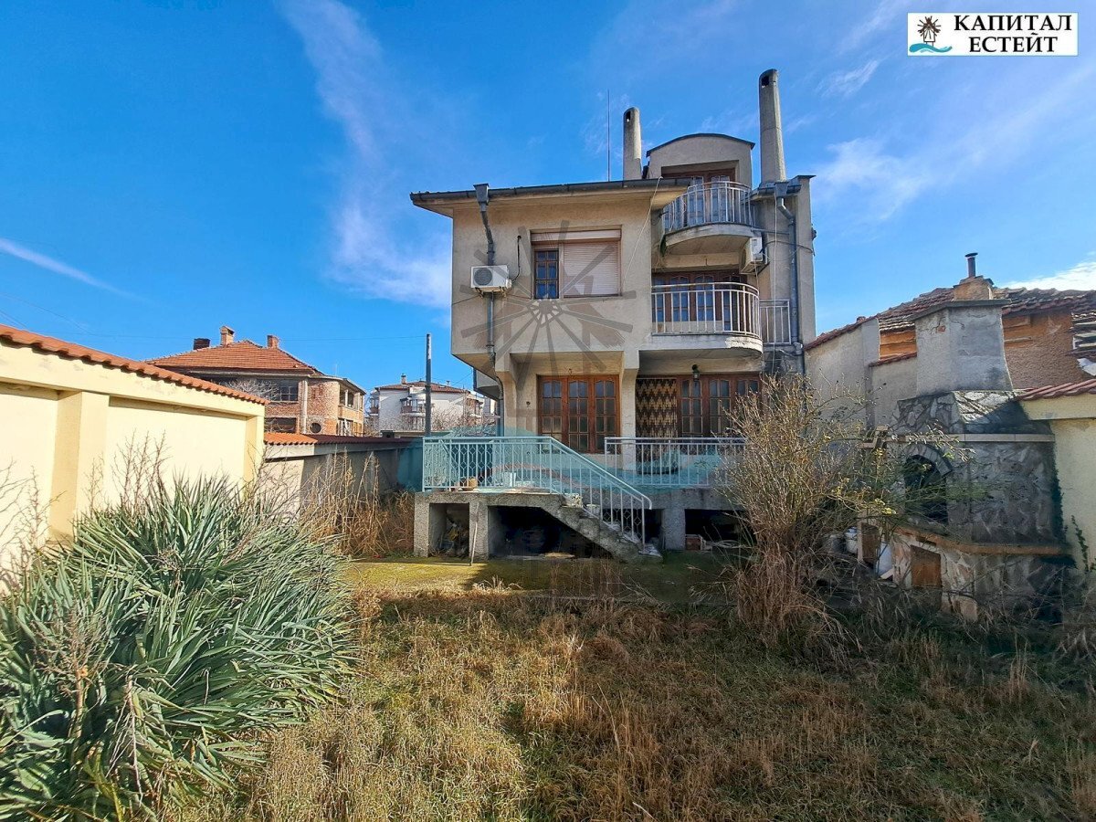 Casa indipendente гр. Карнобат, Karnobat - foto 1