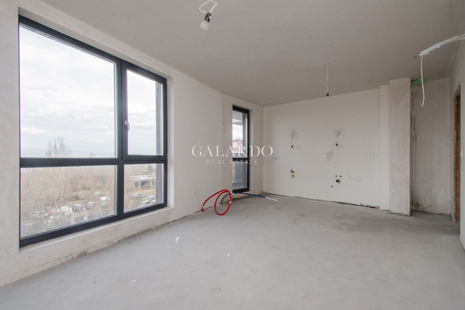 Three-room apartment Sofia (neighborhood Полигона) - photo 1