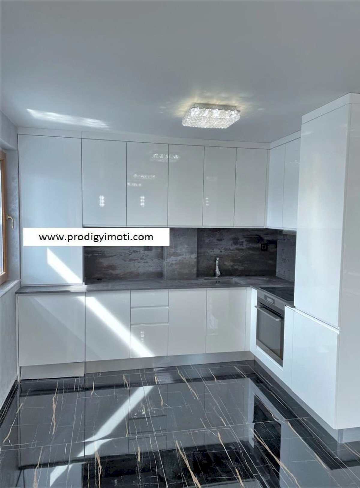 Four-room apartment Sofia (neighborhood Бъкстон) - photo 1