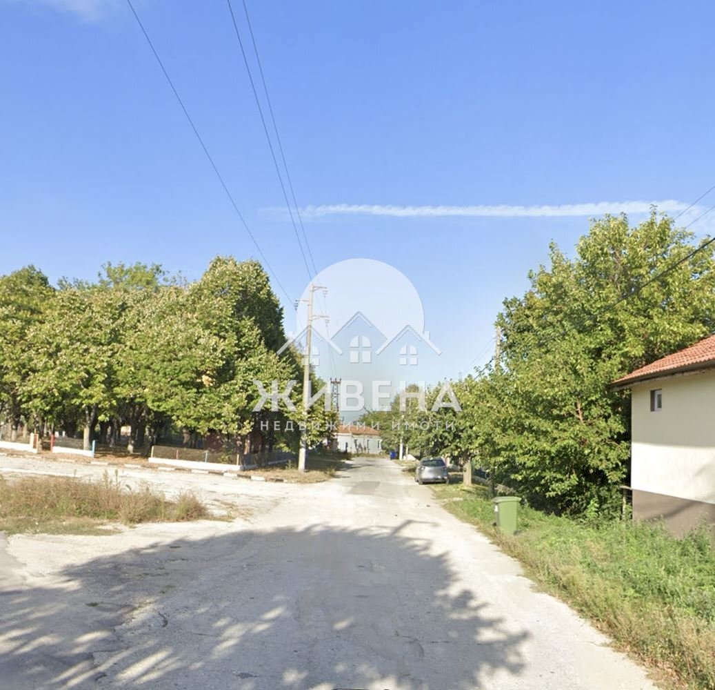 Building land Avren - photo 1