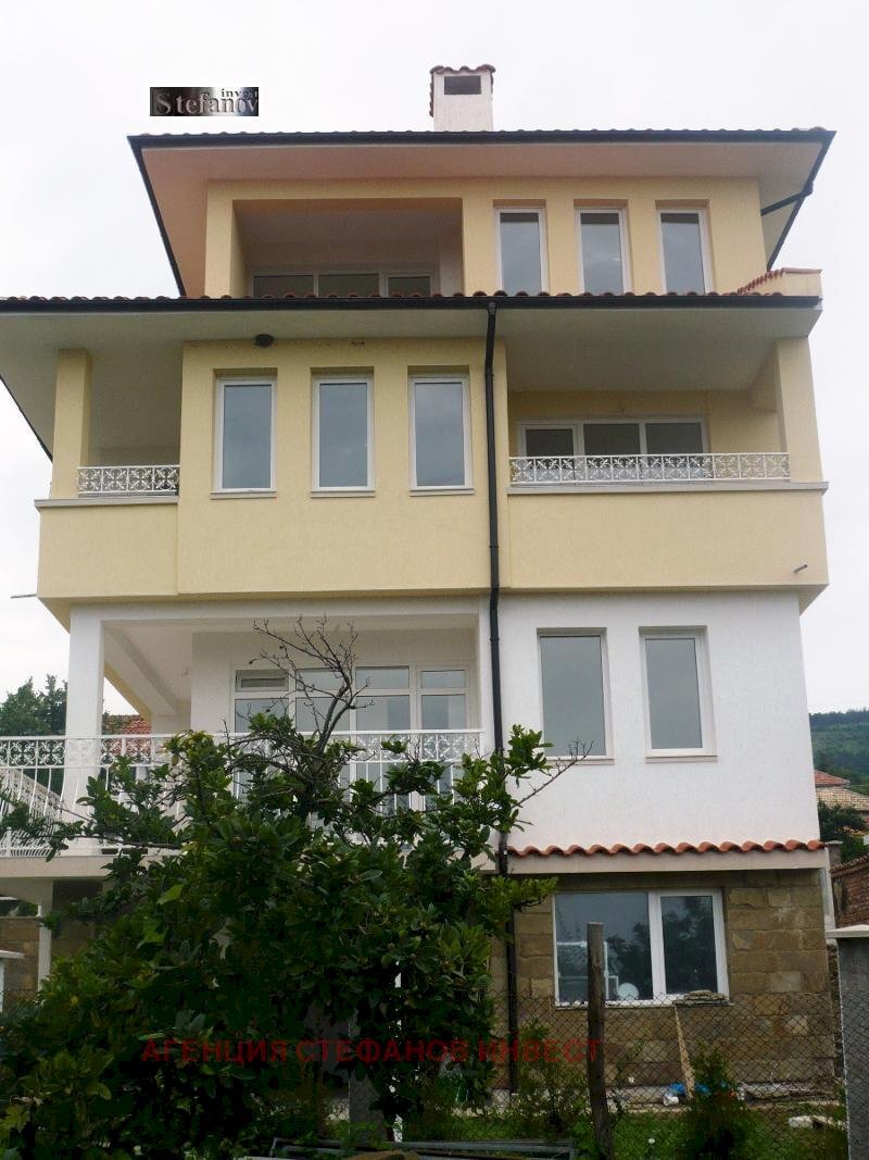 Villa до Автогара, Burgas - photo 1