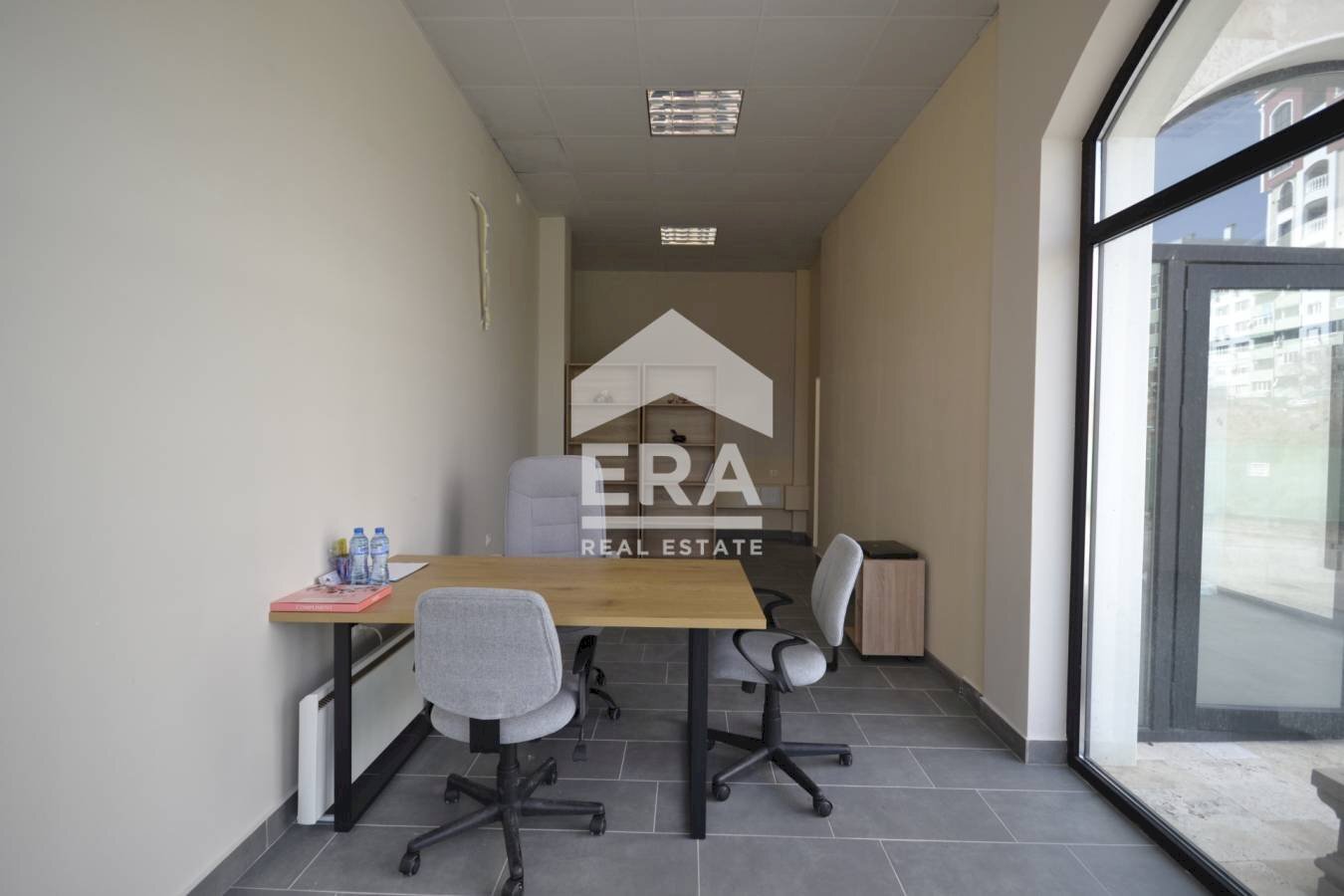 Office Haskovo (neighborhood Бадема) - photo 1