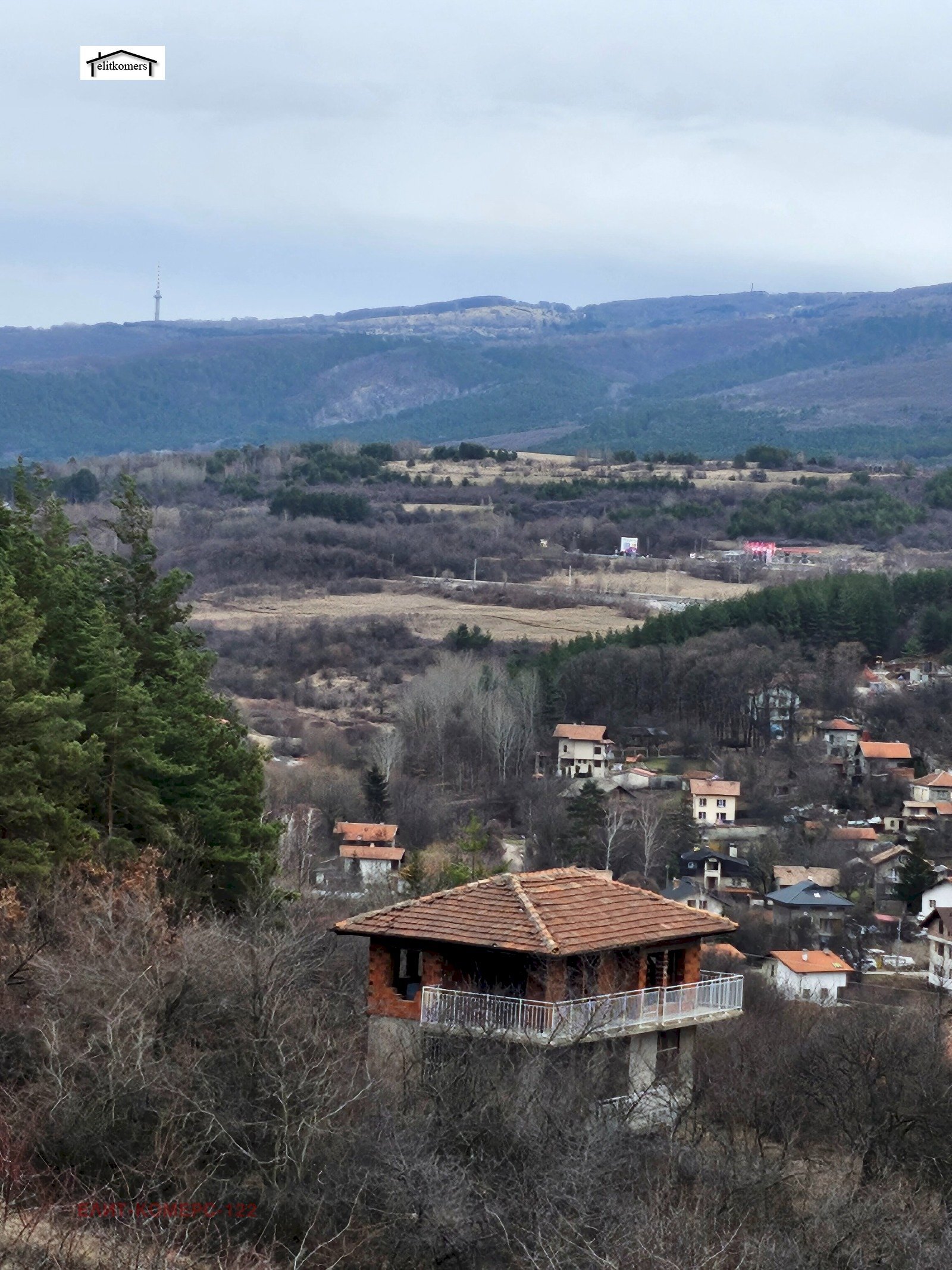 Agricultural land Pernik - photo 1