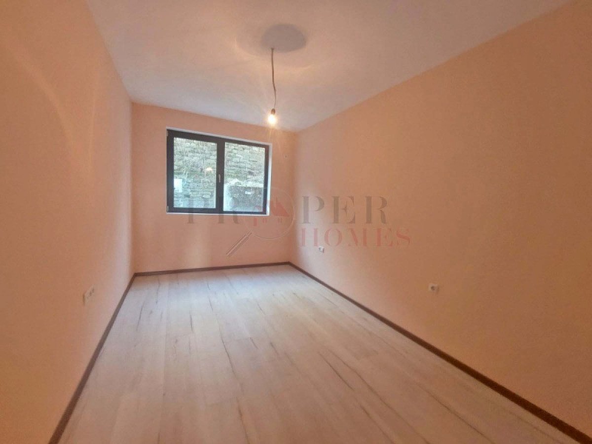 Three-room apartment Veliko Tarnovo (neighborhood Център) - photo 1