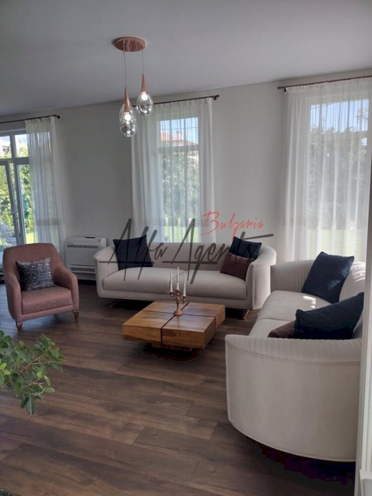 Villa Varna (zona м-т Ален мак) - foto 1