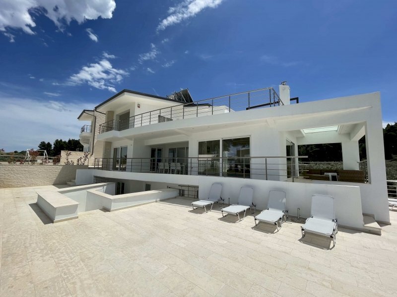 Villa Grecia - foto 1