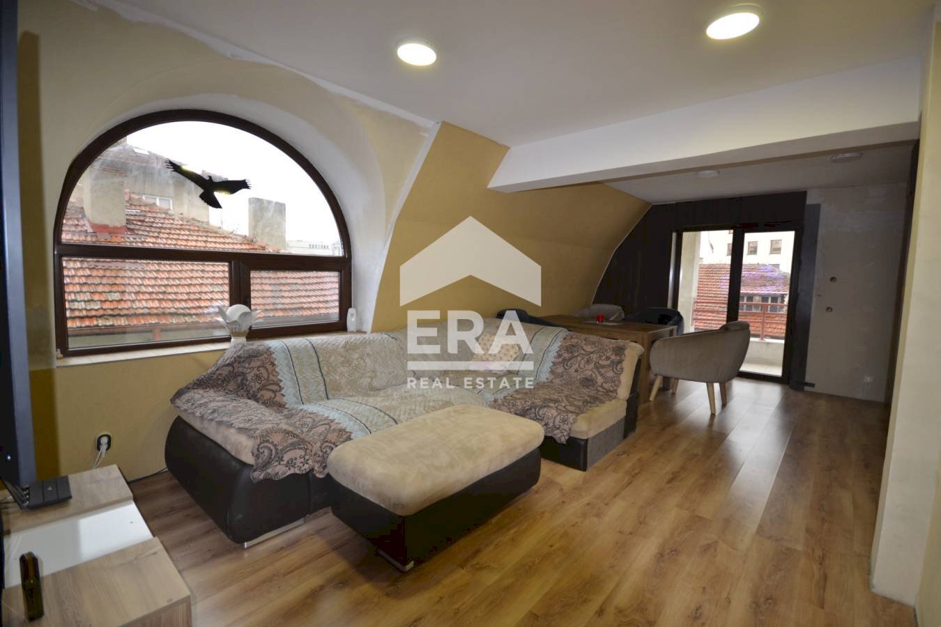 Three-room apartment Haskovo (neighborhood Център) - photo 1