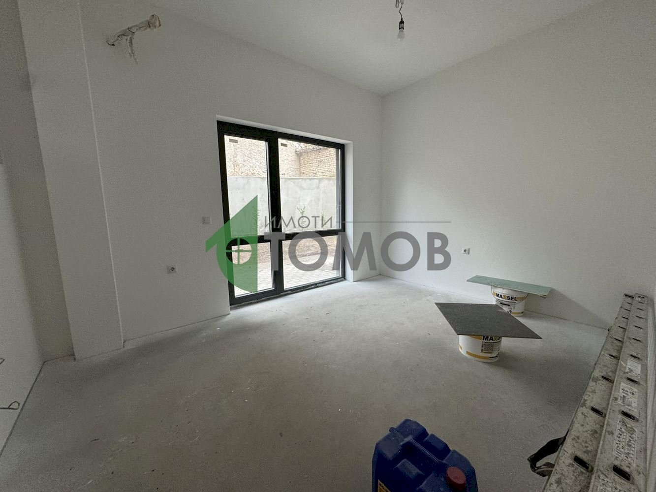 Three-room apartment Shumen (neighborhood 5-ти полк) - photo 1