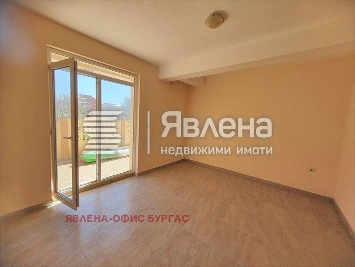 Apartment Burgas - photo 1