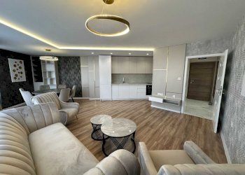 Three-room apartment Plovdiv (neighborhood Център) - photo 1