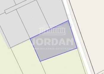 Земя за строеж Аксаково - фото 1