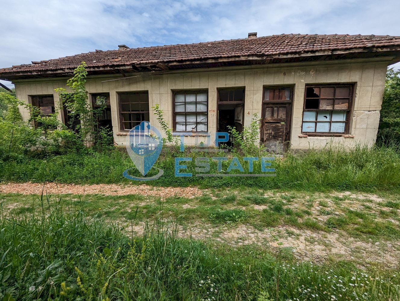 Търговски обекти Велико Търново - фото 1