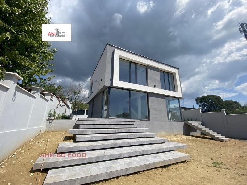 Independent house Varna - photo 1