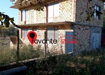 Independent house с. Градище, Shumen - photo 1