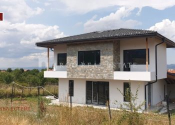 Villa Elin Pelin - photo 1