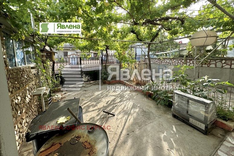 Villa Burgas (neighborhood Ветрен) - photo 1