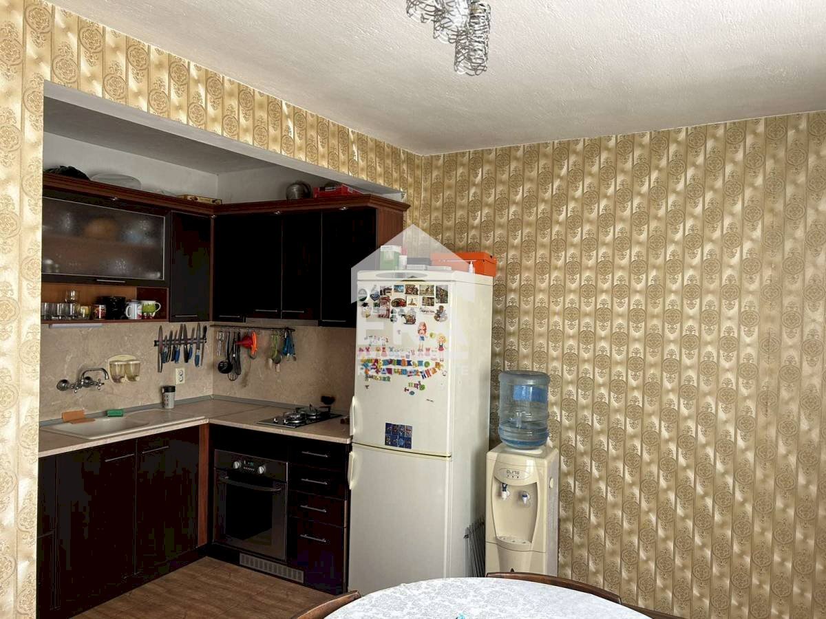 Three-room apartment Haskovo (neighborhood Червена стена) - photo 1