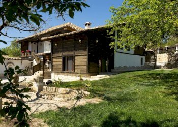 Independent house Shumen - photo 1