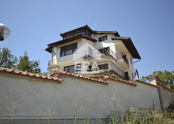 Villa Mineralni Bani - photo 1