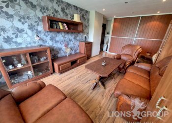 Three-room apartment Varna - photo 1