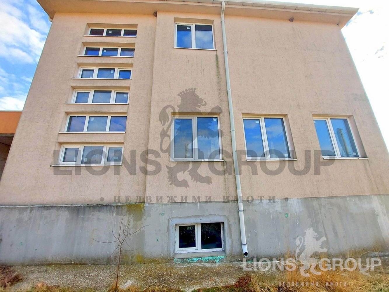 Търговски обекти Бяла - фото 1