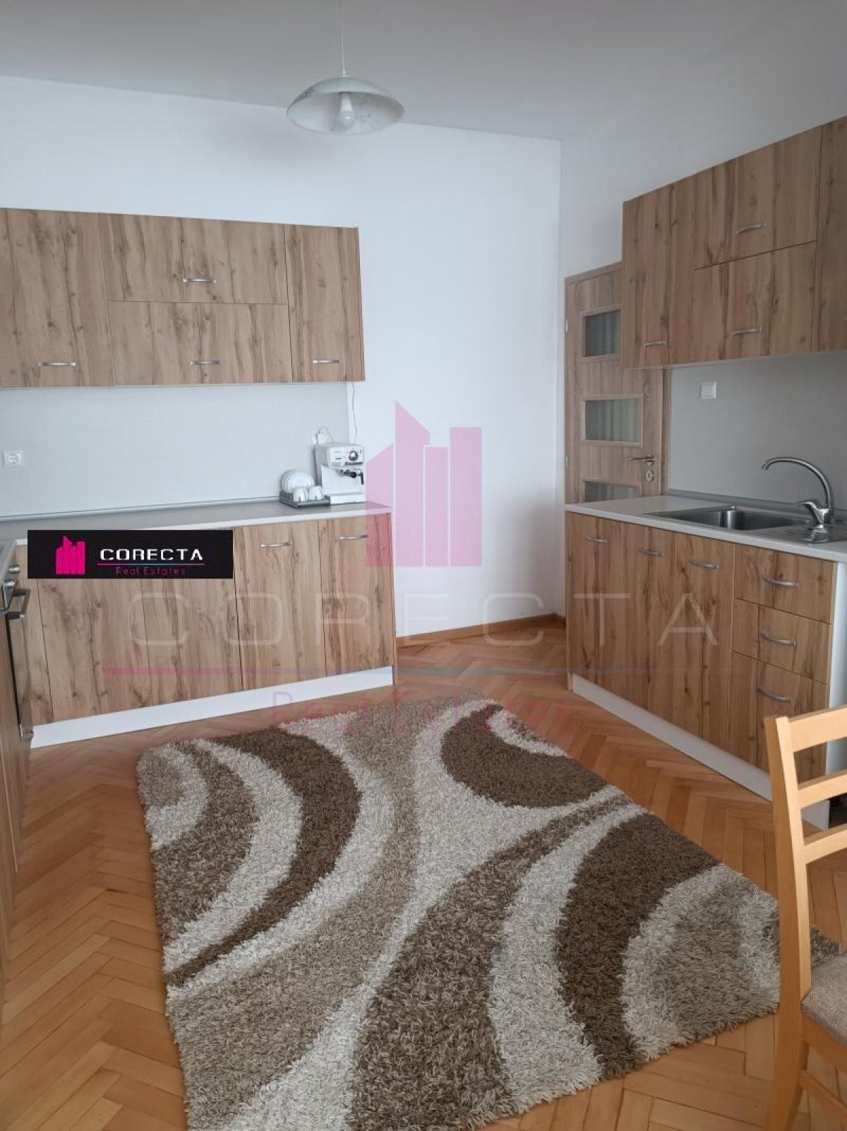 Four-room apartment Ruse (neighborhood Център) - photo 1