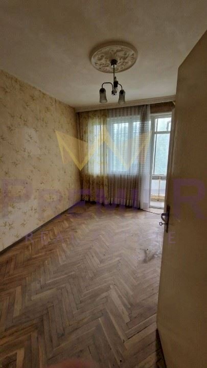 Four-room apartment Varna (neighborhood Колхозен пазар) - photo 1