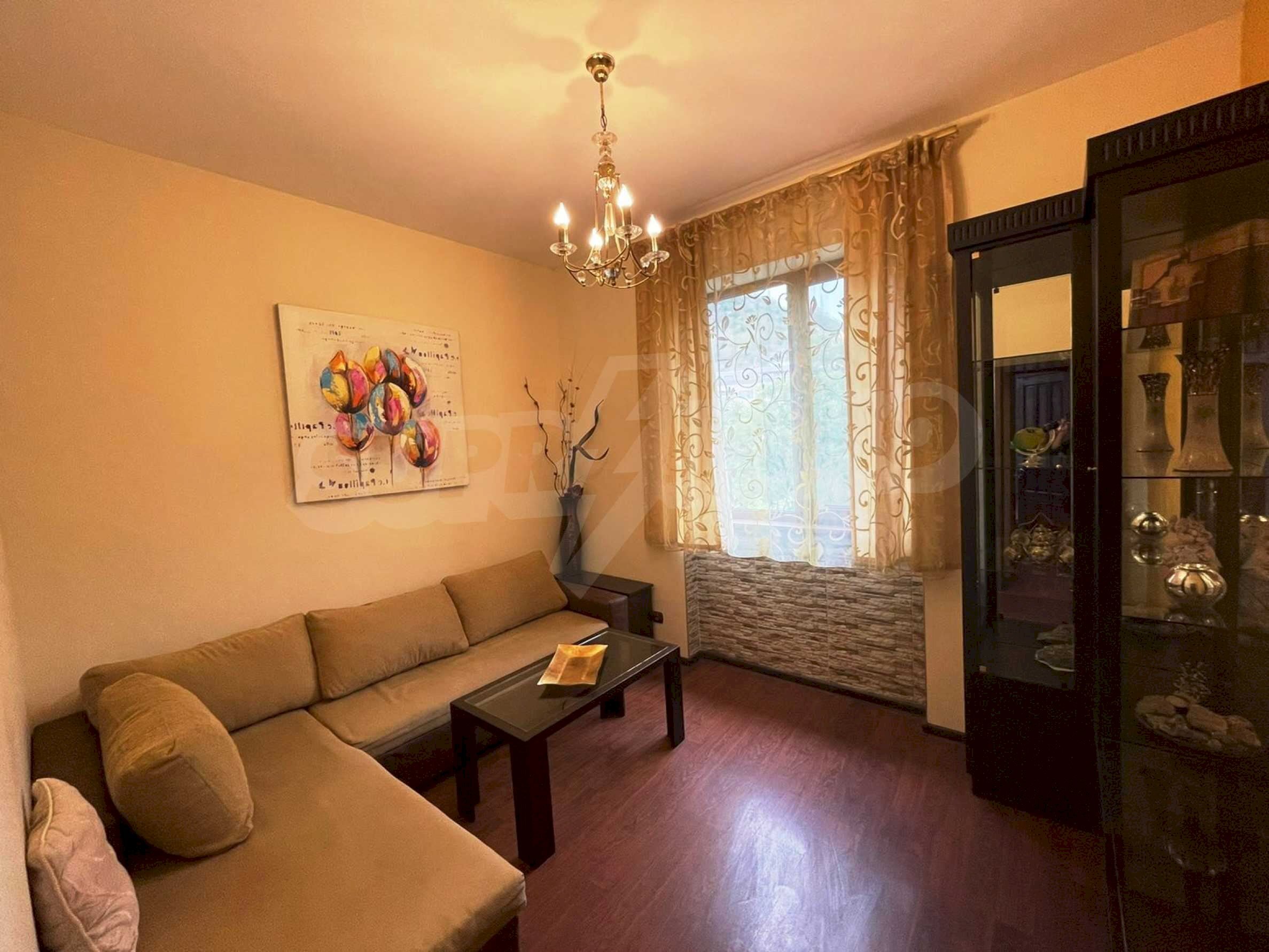 Three-room apartment Plovdiv (neighborhood Централна гара) - photo 1