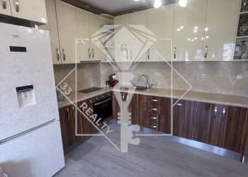 Three-room apartment Plovdiv (neighborhood Кючук Париж) - photo 1