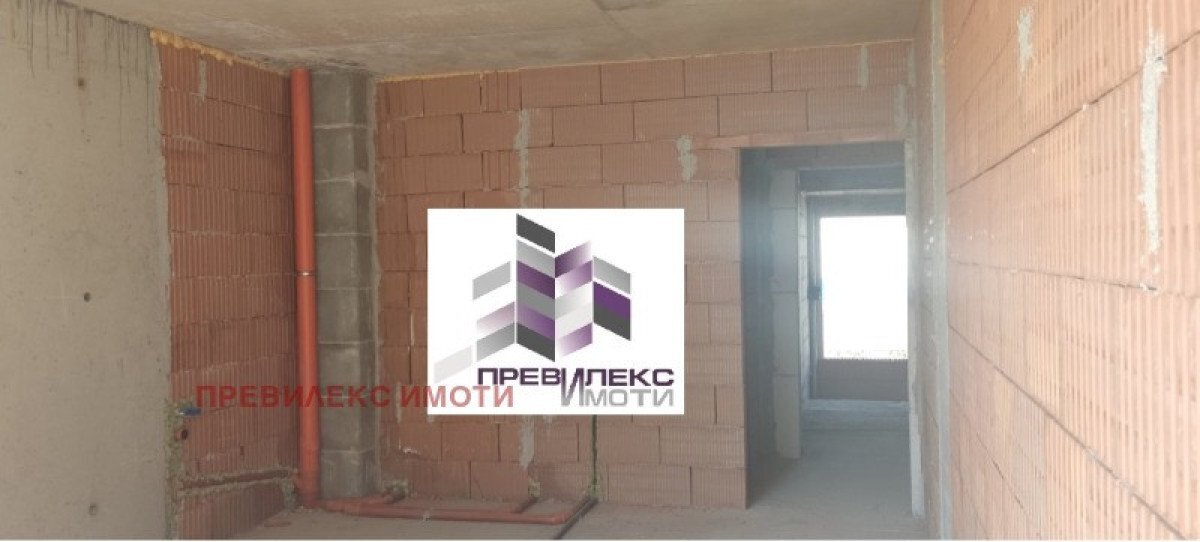 Three-room apartment Plovdiv (neighborhood Коматевски възел) - photo 1