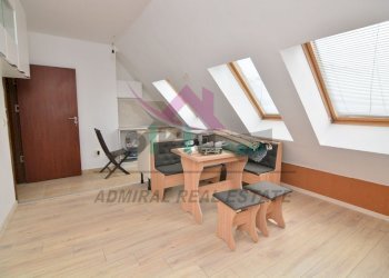 Three-room apartment Цветен Квартал, Varna (neighborhood Цветен квартал) - photo 1