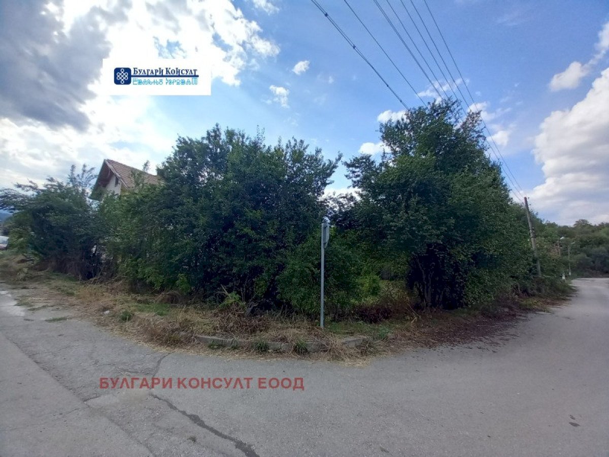 Agricultural land с. Берсин, Kyustendil - photo 1