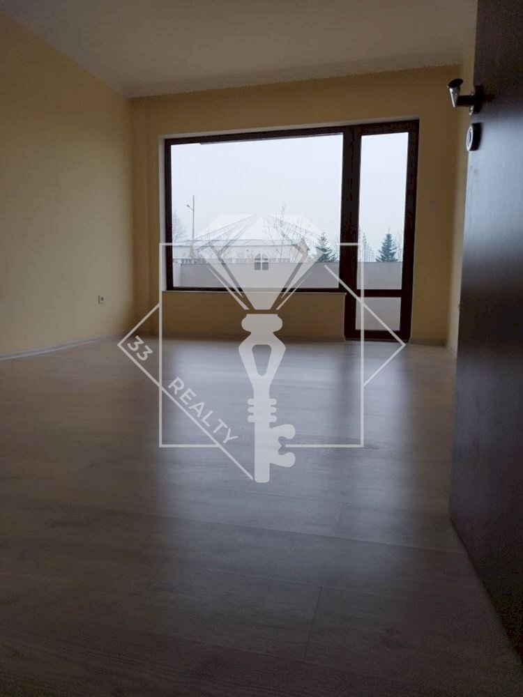 Four-room apartment Plovdiv (neighborhood Тракия) - photo 1