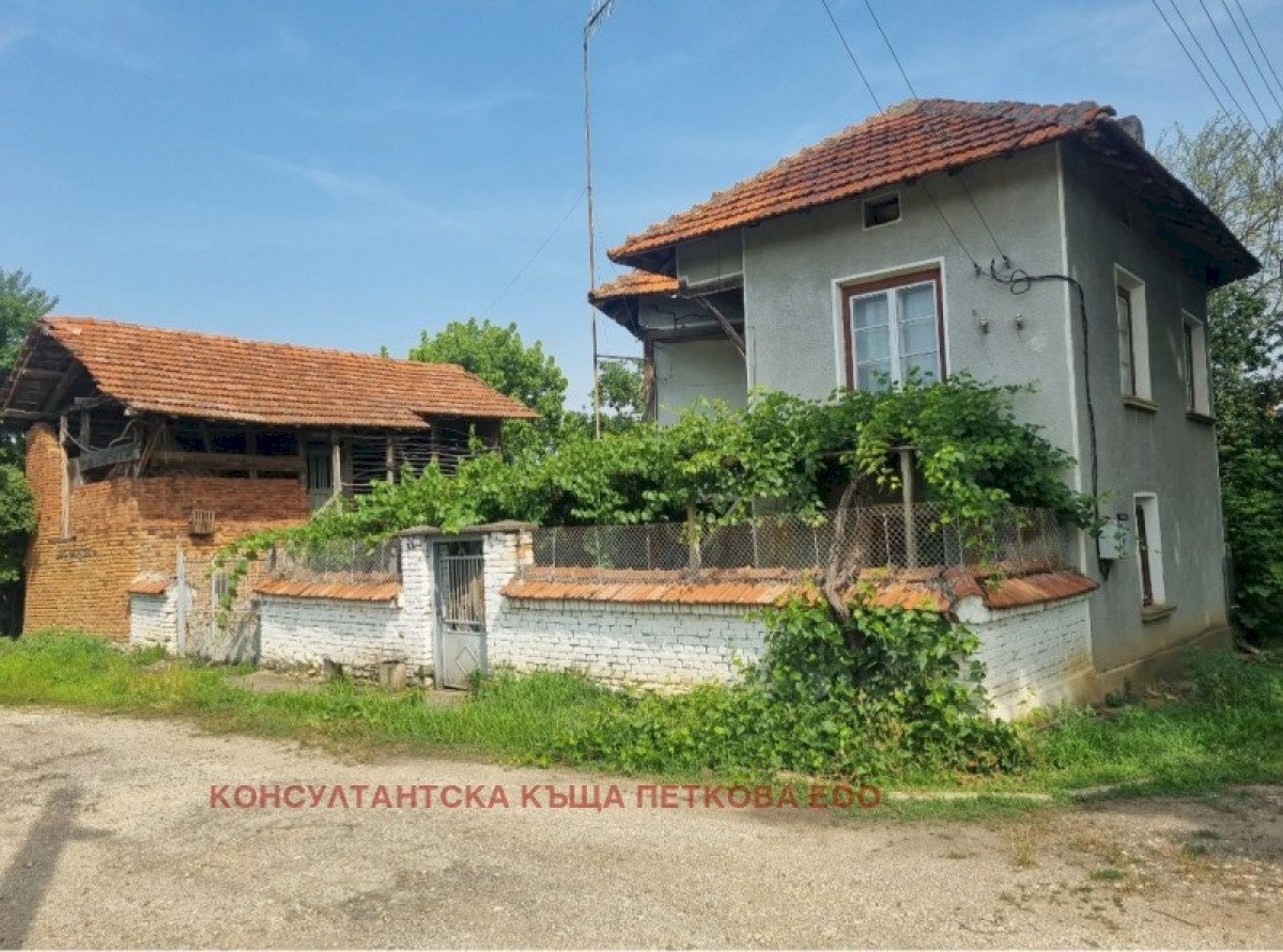Independent house с. Микре, Ugarchin - photo 1