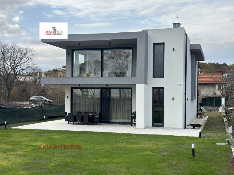 Independent house Varna - photo 1