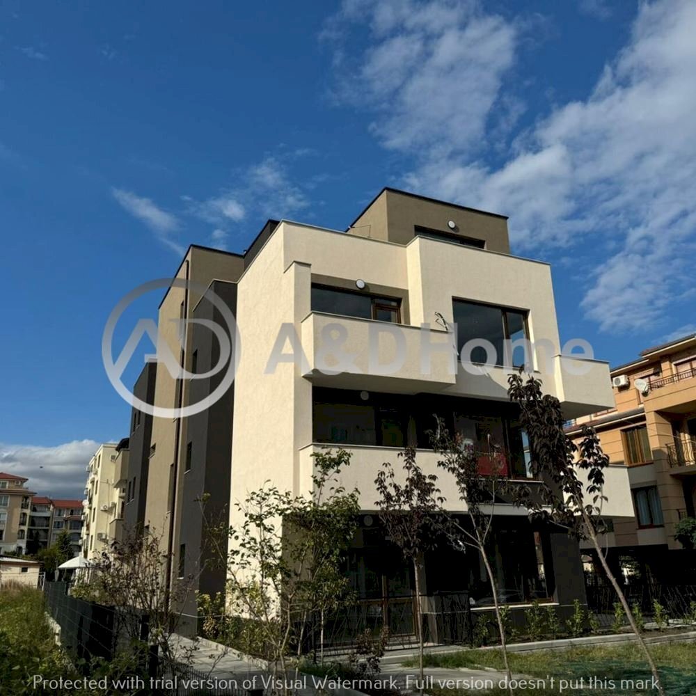 Three-room apartment Nesebar - photo 1