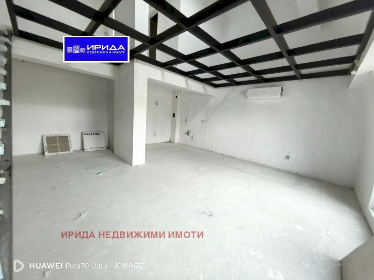 Three-room apartment Sofia (neighborhood Борово) - photo 1