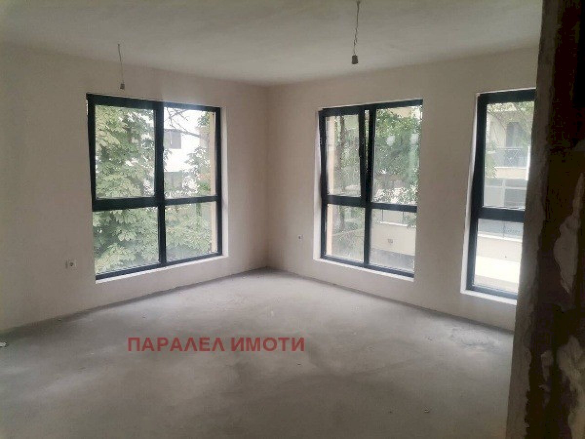 Three-room apartment Plovdiv (neighborhood Център) - photo 1