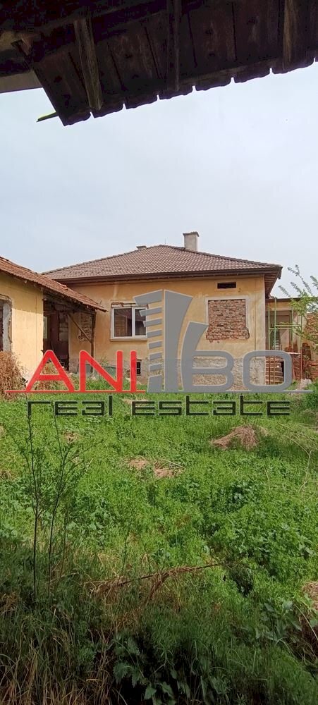 Independent house Botevgrad - photo 1